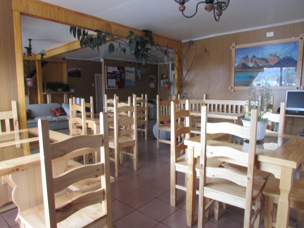 Hostal Geminis Puerto Natales Eksteriør bilde